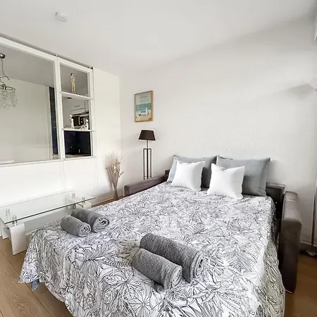 4 Pers Piscine A Pied * ジュアン・レ・パン