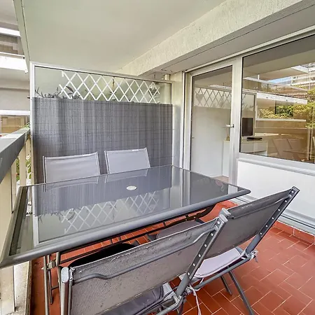 4 Pers Piscine A Pied 別荘