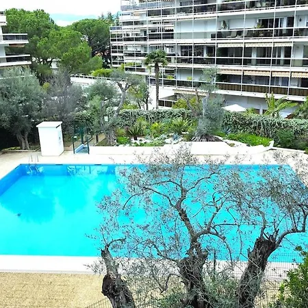 4 Pers Piscine A Pied Nyaraló