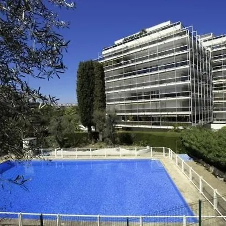 Joli 4 Pers Piscine Confort Holiday home Juan-les-Pins