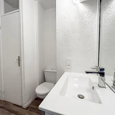 Holiday home Joli 4 Pers Piscine Confort Juan-les-Pins