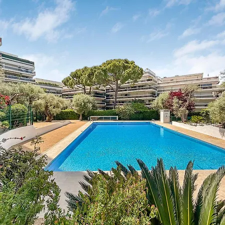 Joli 4 Pers Piscine Confort Juan-les-Pins