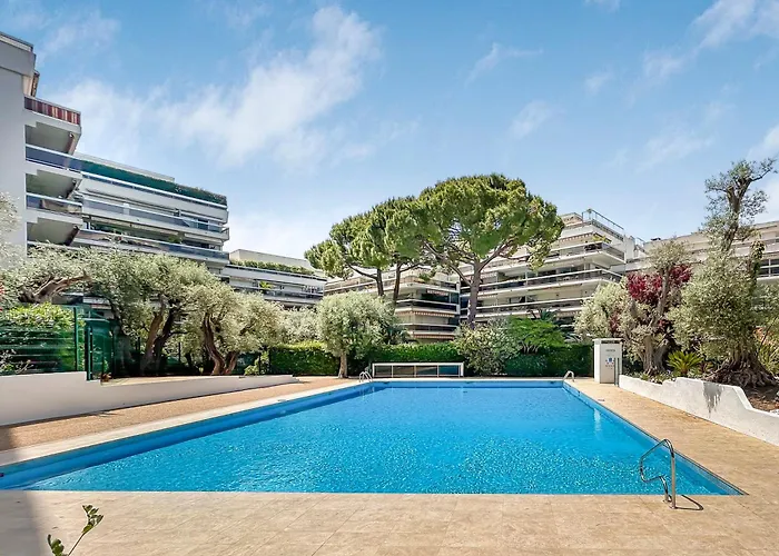 4 Pers Piscine A Pied Semesterbostad